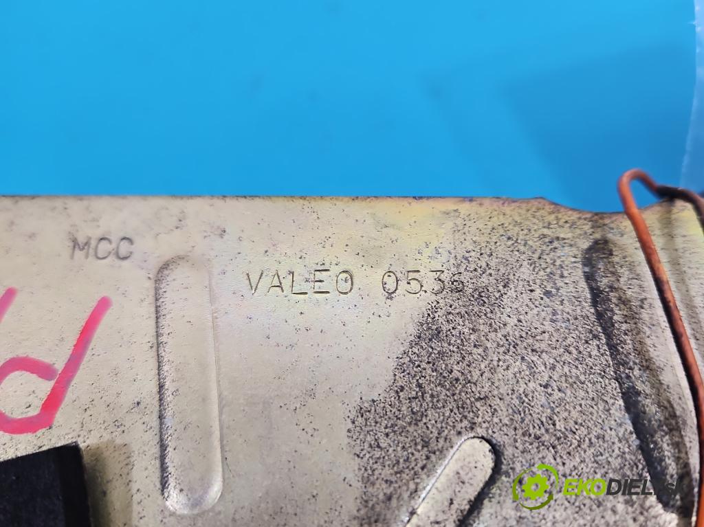 Smart Fortwo 1998-2007 54 HP manual 40 kW 599 cm3 3- zámok predné pravý