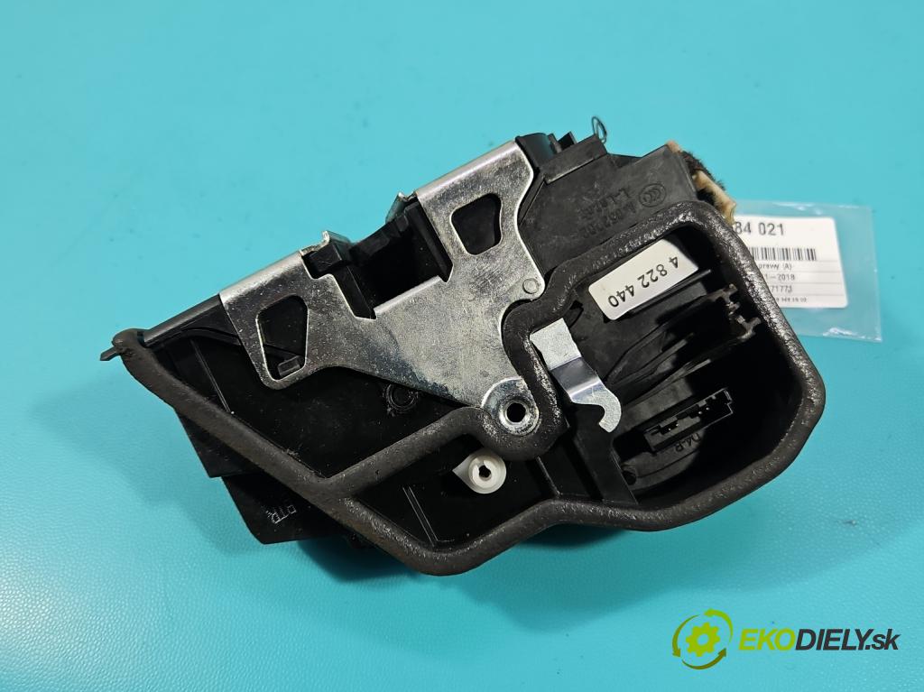 Bmw 3 F30 2011-2018 2.0d 184hp automatic 135 kW 1995 cm3 5- zámok predné pravý 4822440