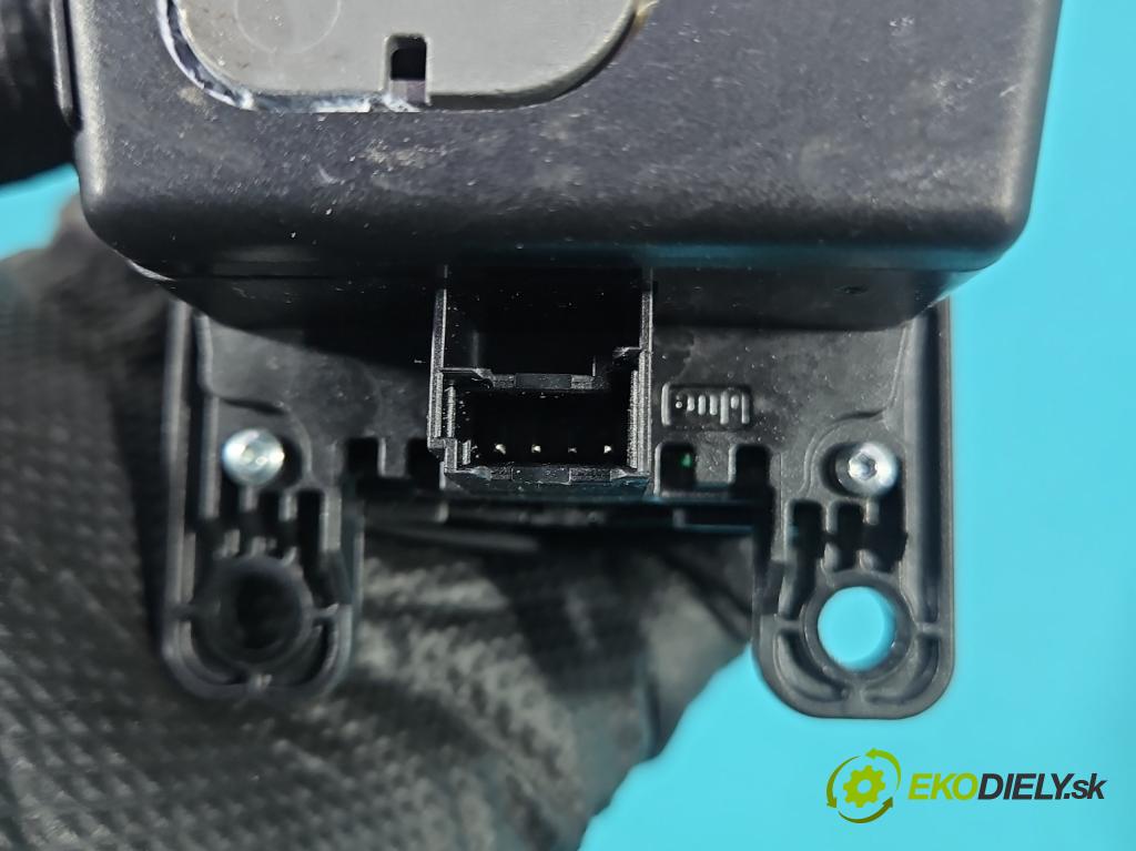 Bmw 3 F30 2011-2018 2.0d 184hp automatic 135 kW 1995 cm3 5- prepínač rádio: navigácie 9320288