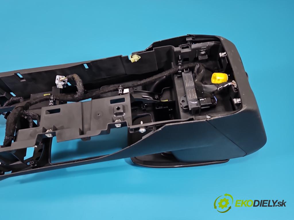 Ford Focus Mk4 2018- 1.0 ecoboost 125 HP manual 92 kW 999 cm3 5- operadlo  (Lakťová opierka)