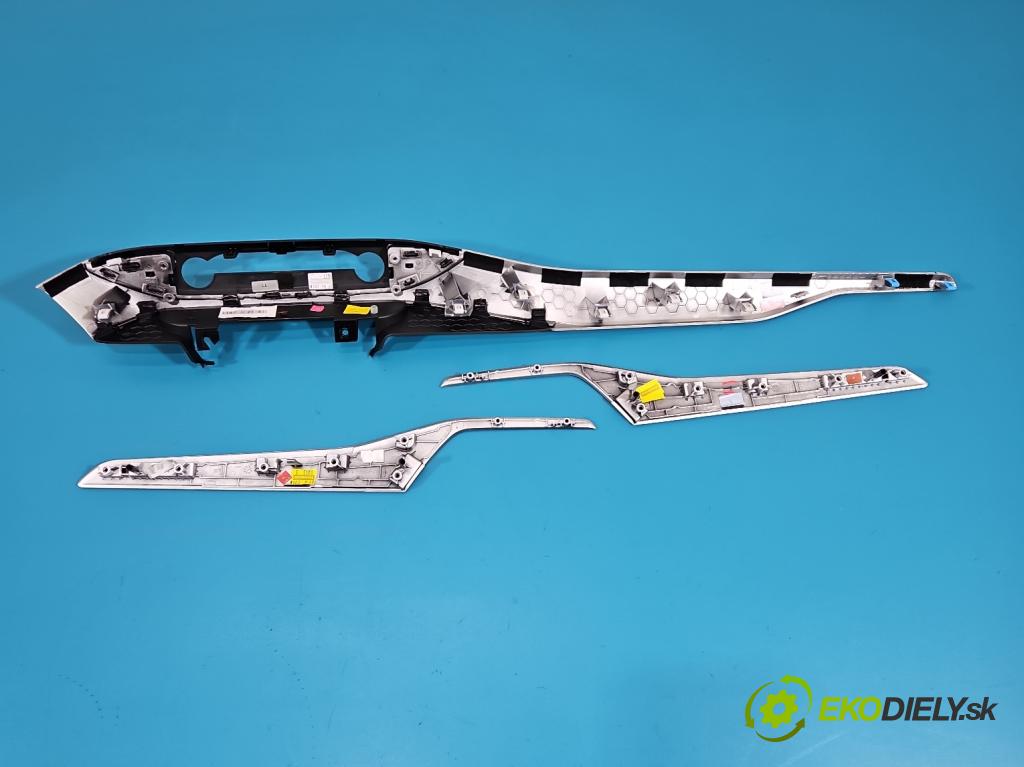 Ford Focus Mk4 2018- 1.0 ecoboost 125 HP manual 92 kW 999 cm3 5- lišta ozdobná vnitŕní: JX7B-A237B33-A