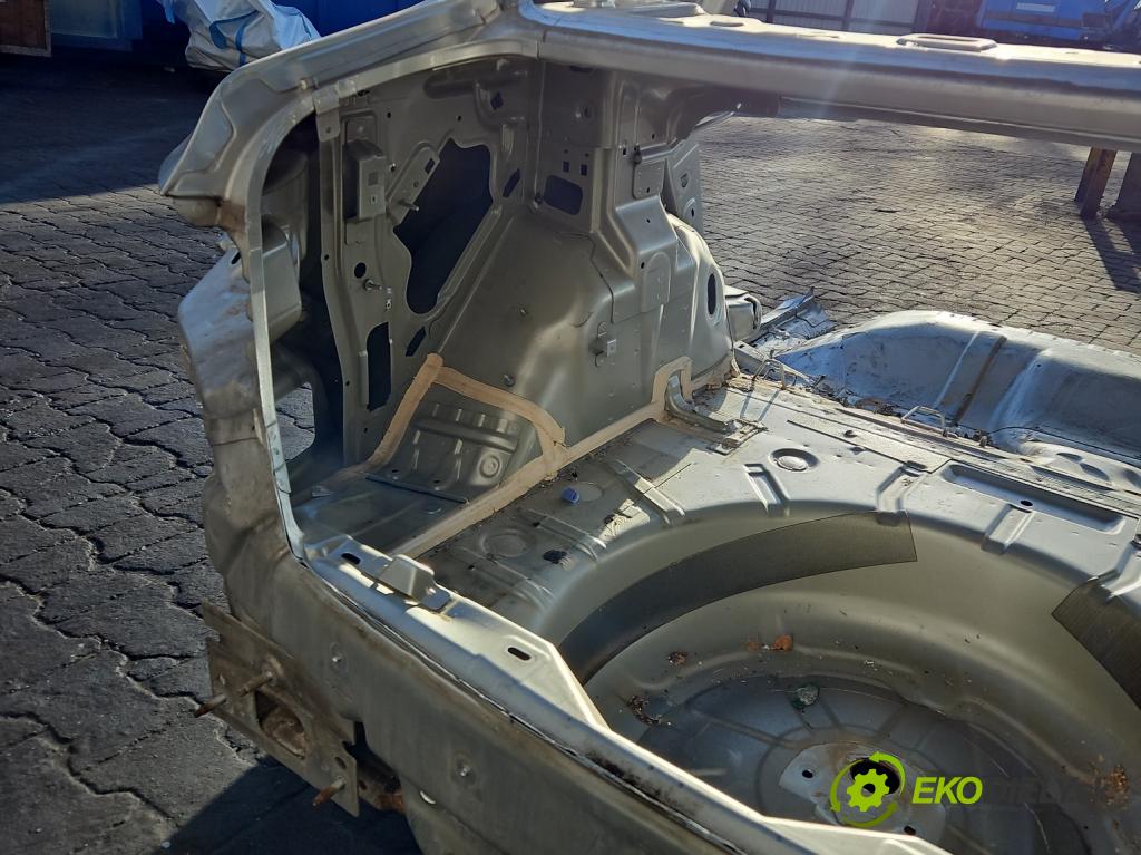 Opel Astra IV 2009-2015 1.4 T 140 HP manual 103 kW 1364 cm3 4- blatník zadné ľavý