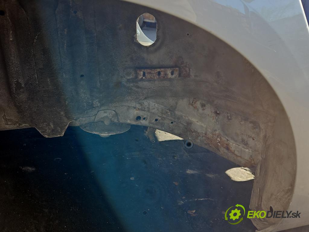 Opel Astra IV 2009-2015 1.4 T 140 HP manual 103 kW 1364 cm3 4- blatník zadné pravý