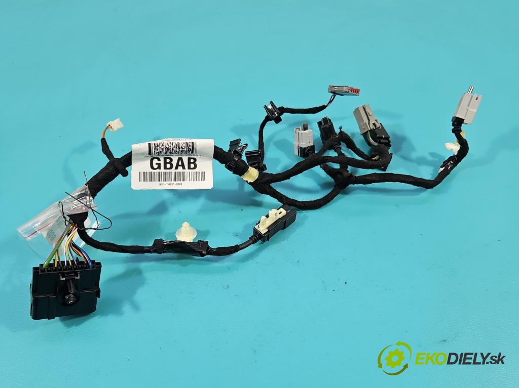 Ford Focus Mk4 2018- 1.0 ecoboost 125 HP manual 92 kW 999 cm3 5- snímač parkovaní: JX6T-15K857-GBAB