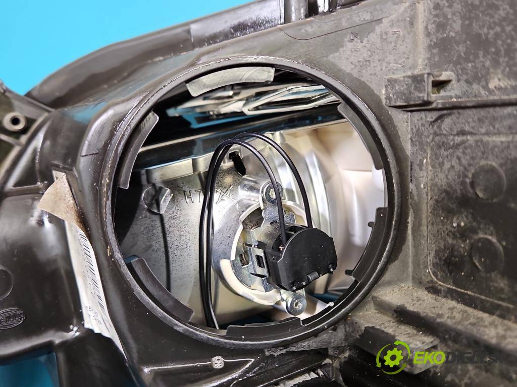 Opel Astra IV 2009-2015 1.4 T 140 HP manual 103 kW 1364 cm3 4- Reflektor: pravý 13371596 (Svetlo predné pravé)