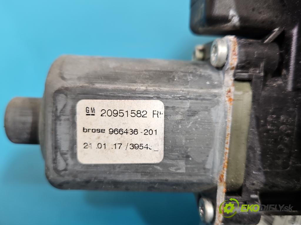 Opel Astra IV 2009-2015 1.4 T 140 HP manual 103 kW 1364 cm3 4- mechanizmus okna predné pravý 13350759