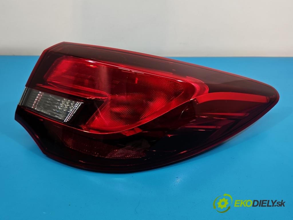 Opel Astra IV 2009-2015 1.4 T 140 HP manual 103 kW 1364 cm3 4- svetlo / reflektor zadné pravé 90015087 (Kľučka dverí ostatné)