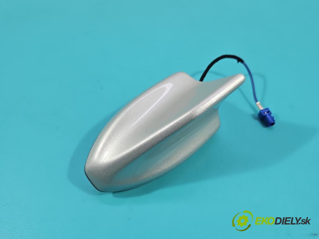 Ford Focus Mk4 2018- 1.0 ecoboost 125 HP manual 92 kW 999 cm3 5- Antena GR2T-19K351-AA