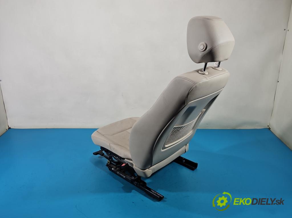 Bmw 3 F30 2011-2018 2.0d 184hp automatic 135 kW 1995 cm3 5- Sedačka pravý  (Sedadlo)