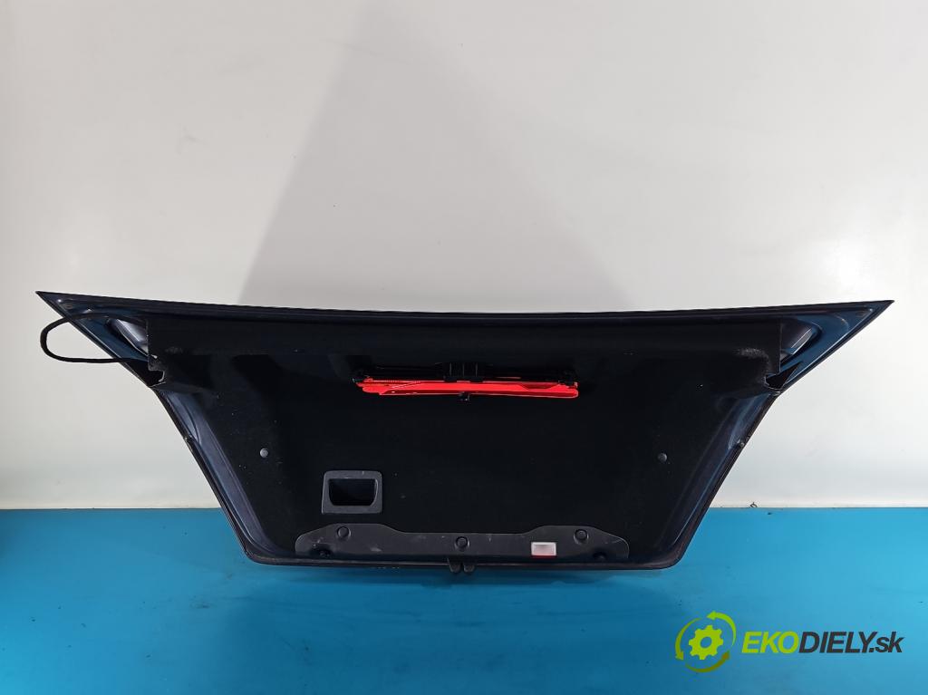Mercedes C W204 2007-2014 2.2 CDI 136hp manual 100 kW 2148 cm3 4- zadní kufrové dveře  (Zadní kapota (kufr))
