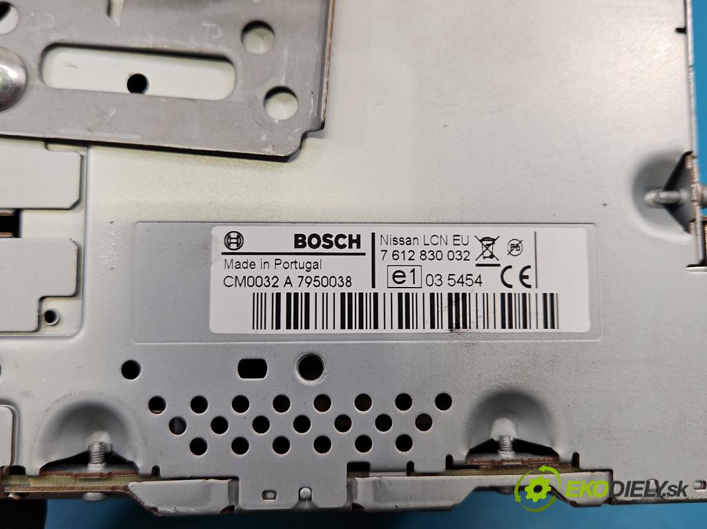 Nissan Qashqai I J10 2006-2013 1.6 16V 114 HP manual 84 kW 1598 cm3 5- Radio originál 25915BH10C