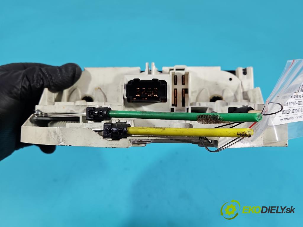 Vw Golf IV 1997-2003 1.9 tdi 101 HP manual 74 kW 1896 cm3 5- panel kúrenia 1J0819045F