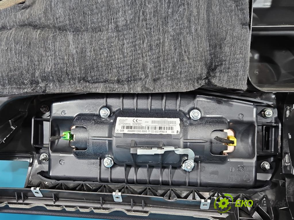 Mercedes C W204 2007-2014 2.2 CDI 136 HP manual 100 kW 2148 cm3 4- kokpit,pristrojová doska rozdeľovacia