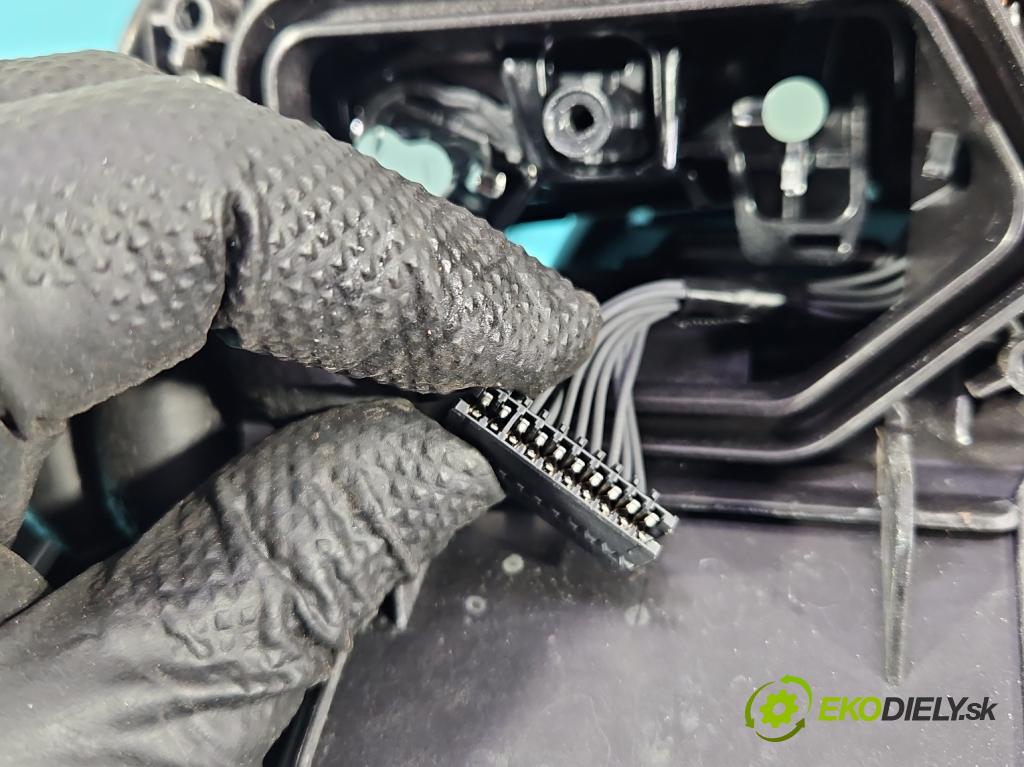 Bmw 3 G20 2018- 2.0 T 156 HP automatic 115 kW 1998 cm3 4- Reflektor: pravý 9450796-03 (Svetlo predné pravé)