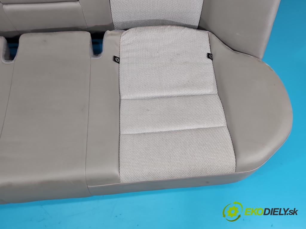 Mercedes C W204 2007-2014 2.2 CDI 136 HP manual 100 kW 2148 cm3 4- Pohovka: zadné (Sedadlo)
