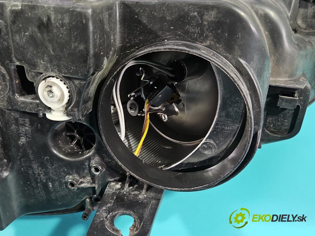 Fiat Bravo II 2007-2014 1.6 jtd 120 HP manual 88 kW 1598 cm3 5- Reflektor: pravý  (Svetlo predné pravé)