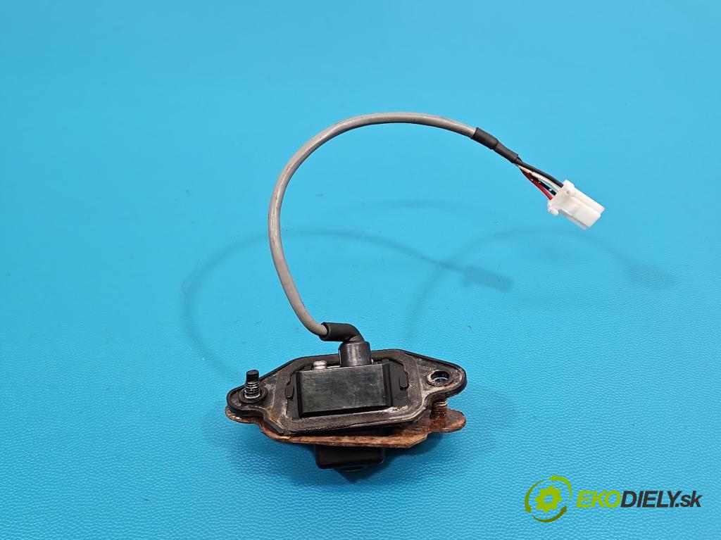 Nissan Qashqai I J10 2006-2013 1.6 16V 114 HP manual 84 kW 1598 cm3 5- Kamera cúvania 28442-EY00A