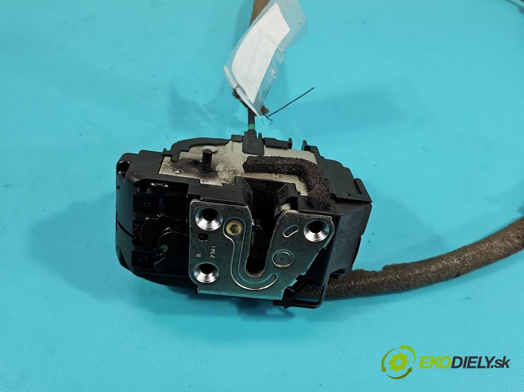 Nissan Qashqai I J10 2006-2013 1.6 16V 114 HP manual 84 kW 1598 cm3 5- zámok zadné pravý