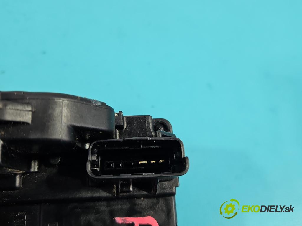 Nissan Qashqai I J10 2006-2013 1.6 16V 114 HP manual 84 kW 1598 cm3 5- zámok zadné pravý