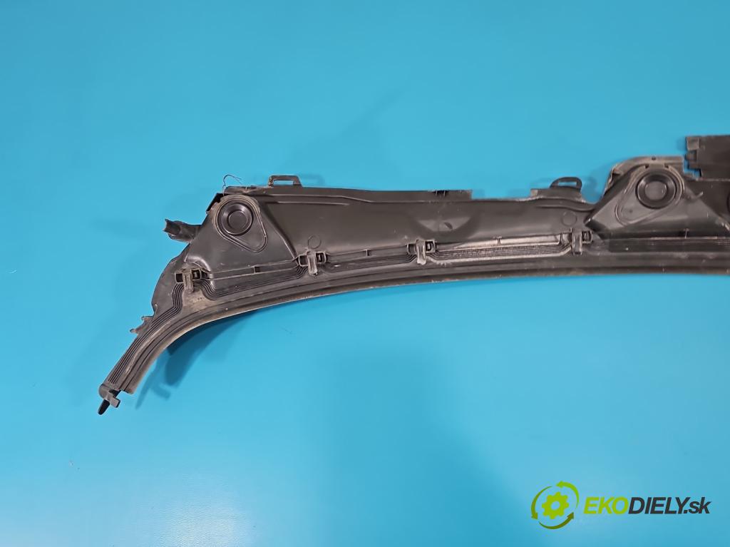 Bmw 3 F30 2011-2018 2.0d 184hp automatic 135 kW 1995 cm3 5- torpédo 7258177 (Torpédo (plast pod čelným sklom))