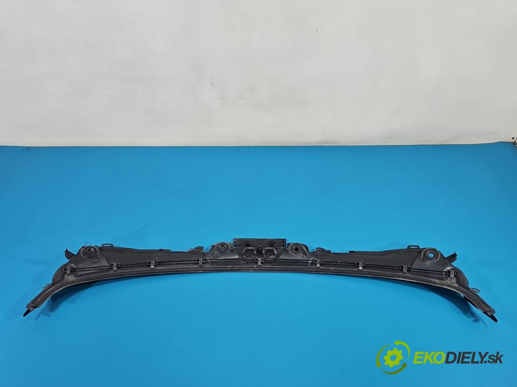 Bmw 3 F30 2011-2018 2.0d 184hp automatic 135 kW 1995 cm3 5- torpédo 7258177 (Torpédo (plast pod čelným sklom))