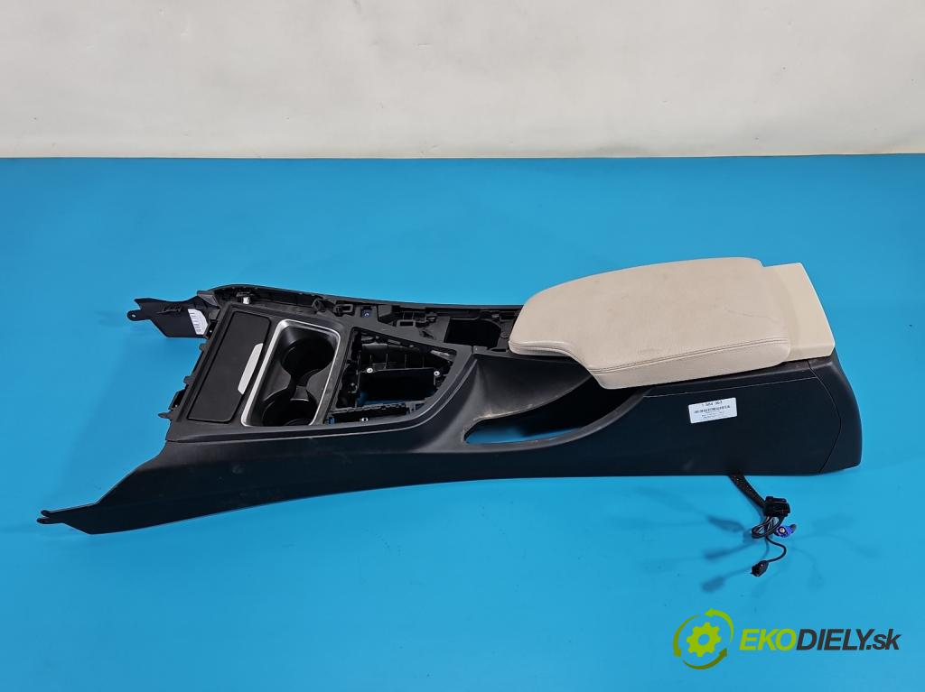 Bmw 3 F30 2011-2018 2.0d 184hp automatic 135 kW 1995 cm3 5- operadlo 9235473 (Lakťová opierka)