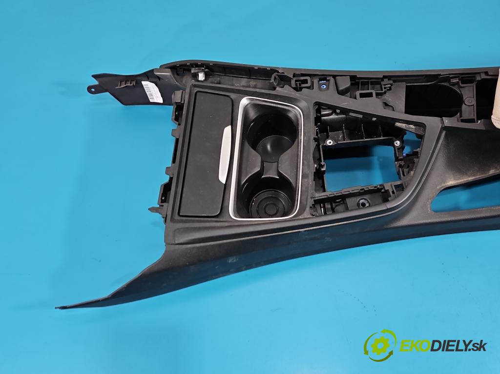 Bmw 3 F30 2011-2018 2.0d 184hp automatic 135 kW 1995 cm3 5- operadlo 9235473 (Lakťová opierka)