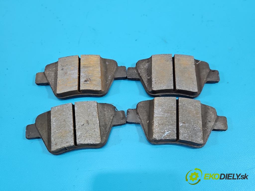 Skoda Yeti 2009-2017 2.0d 170 HP manual 125 kW 1968 cm3 5- Štíty: brzdové zadné