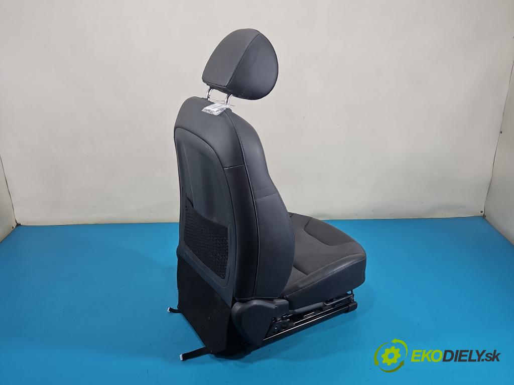 Kia Niro I 2016-2022 1.6 GDI 105 HP automatic 77 kW 1580 cm3 5- Sedačka pravý (Sedadlo)