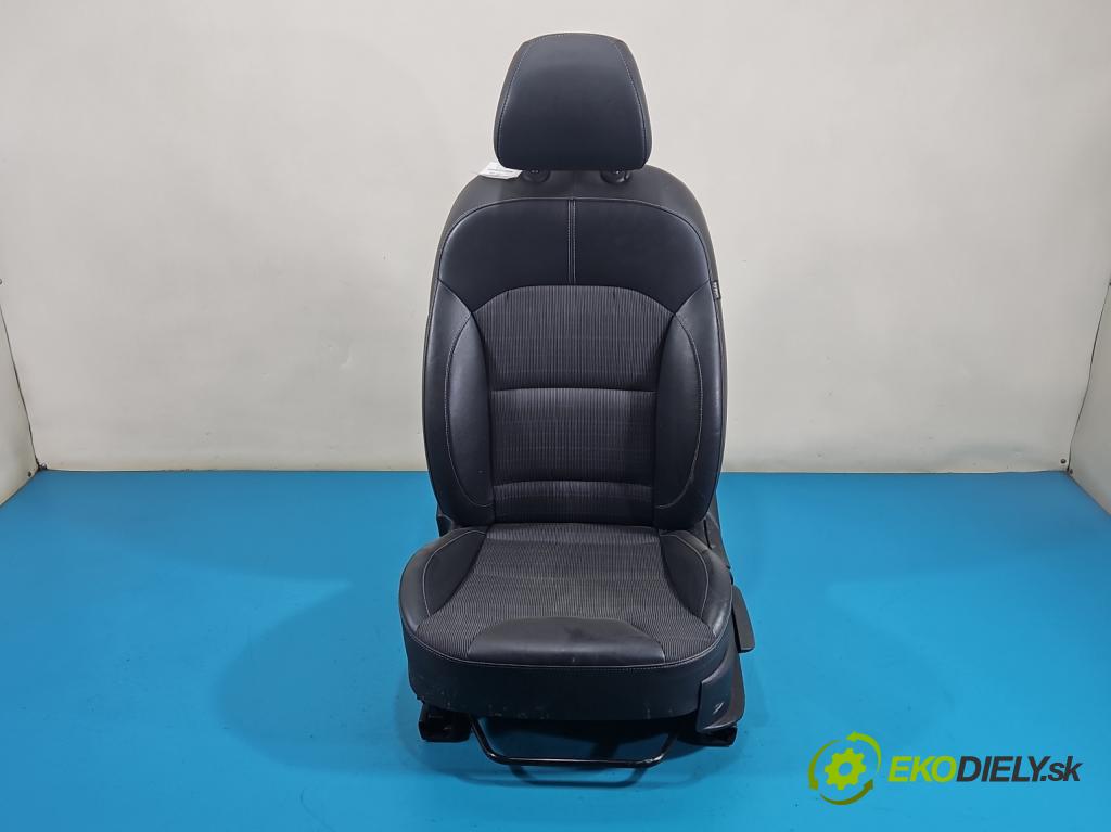 Kia Niro I 2016-2022 1.6 GDI 105 HP automatic 77 kW 1580 cm3 5- Sedačka pravý  (Sedadlo)
