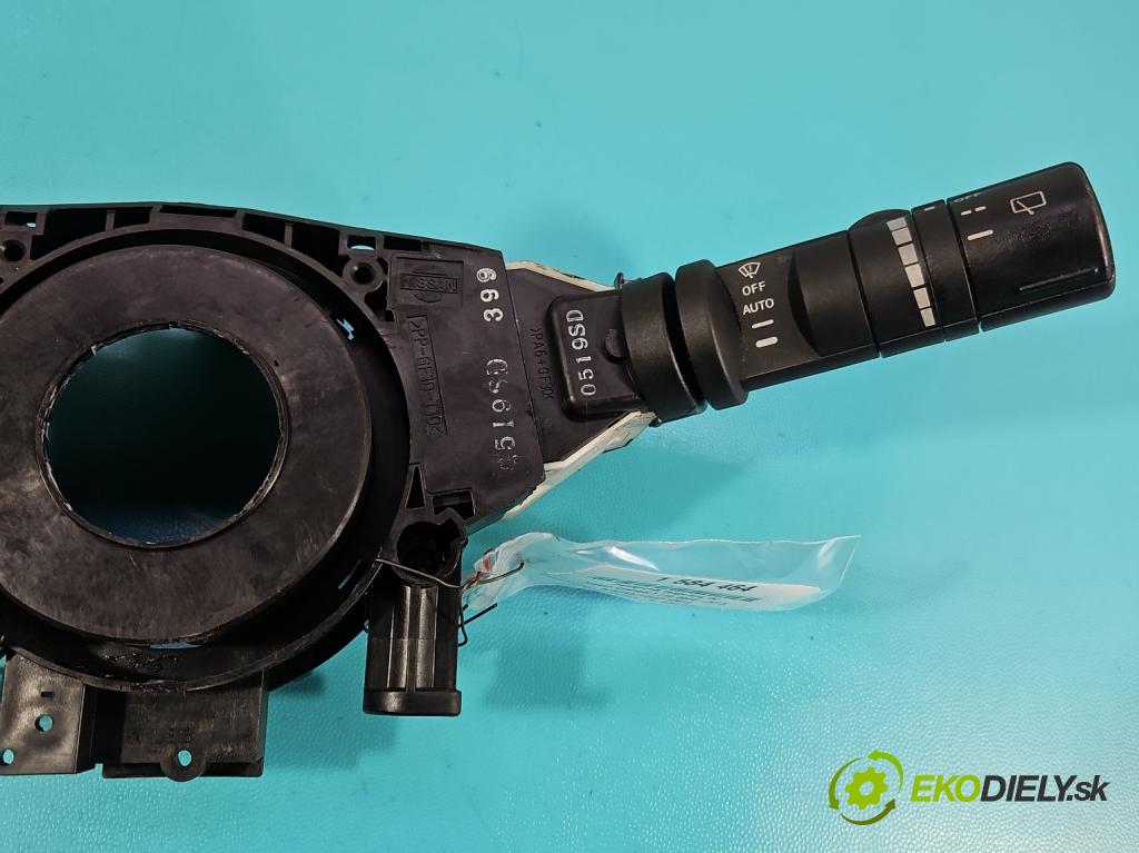 Nissan Qashqai I J10 2006-2013 1.6 16V 114 HP manual 84 kW 1598 cm3 5- prepínač komplex: 25560BT25A (Prepínacie páčky pod volantom)
