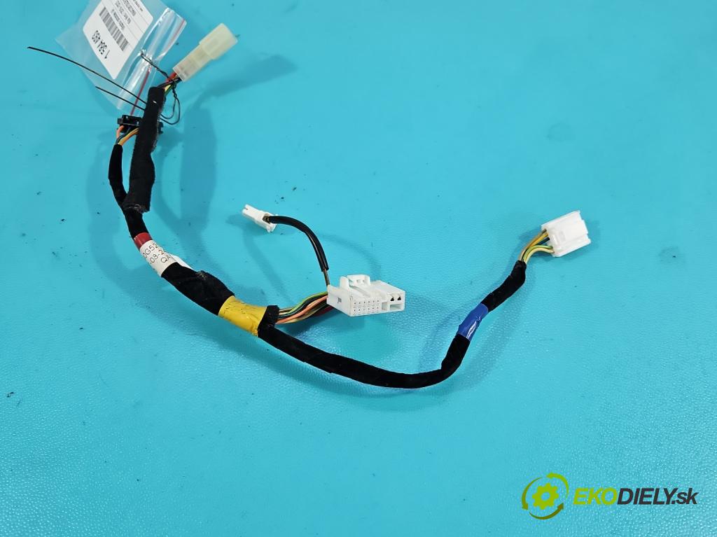 Kia Niro I 2016-2022 1.6 GDI 105 hp automatic 77 kW 1580 cm3 5- Balíček: 56190-G5200