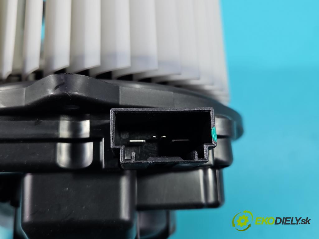 Kia Niro I 2016-2022 1.6 GDI 105 HP automatic 77 kW 1580 cm3 5- ventilátor vzduchu D316CWFAA01