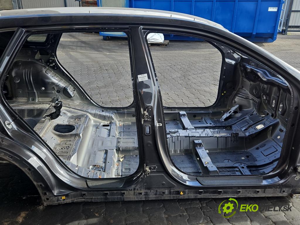 Kia Niro I 2016-2022 1.6 GDI 105 hp automatic 77 kW 1580 cm3 5- práh pravý  (Karoserie ostatní)