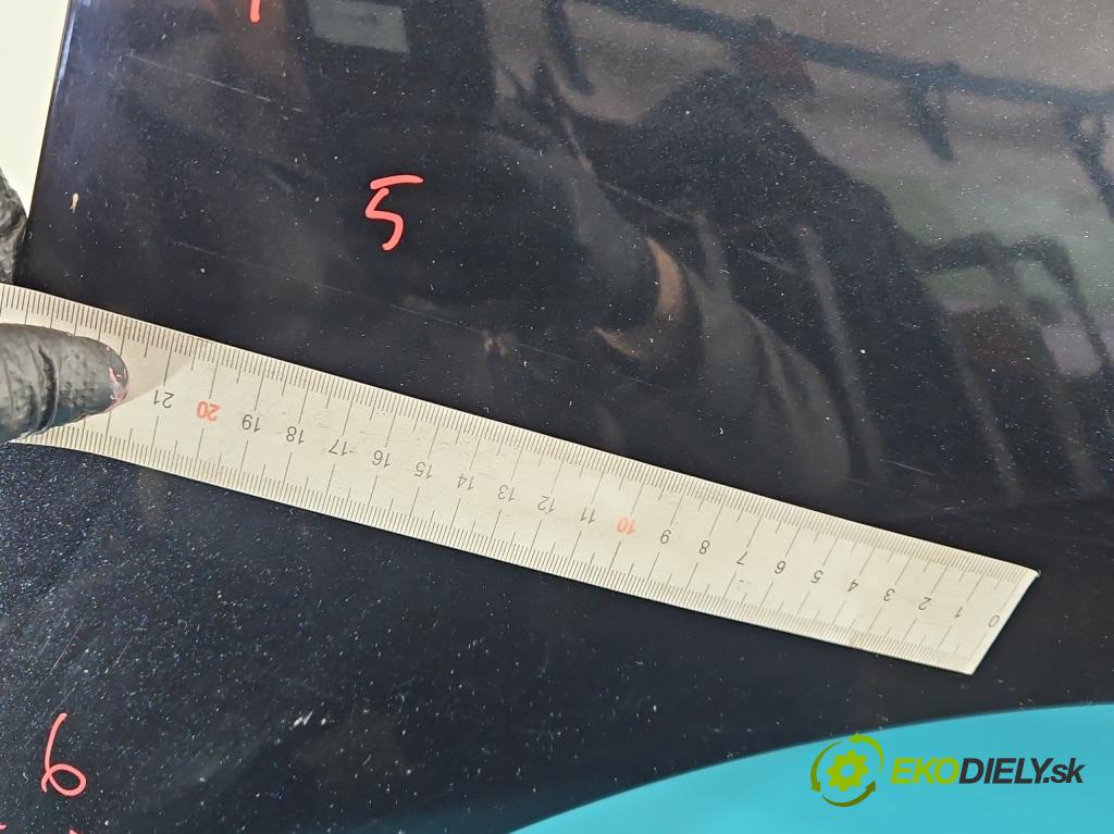 Toyota Verso 2009-2018 2.0 D4D 125 HP manual 92 kW 1998 cm3 5- blatník predné pravý  (Kľučka dverí ostatné)