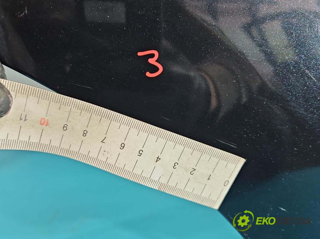 Toyota Verso 2009-2018 2.0 D4D 125 HP manual 92 kW 1998 cm3 5- blatník predné pravý  (Kľučka dverí ostatné)