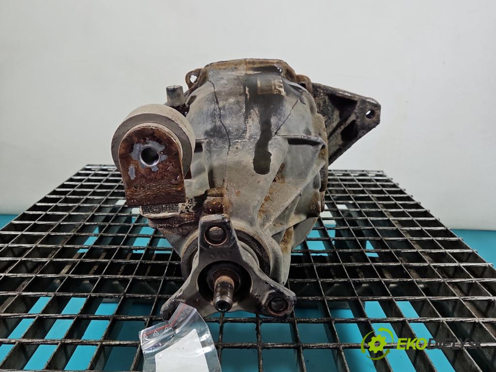 Mercedes C W204 2007-2014 2.2 CDI 136 HP manual 100 kW 2148 cm3 4- Most: zadní: 2043501714