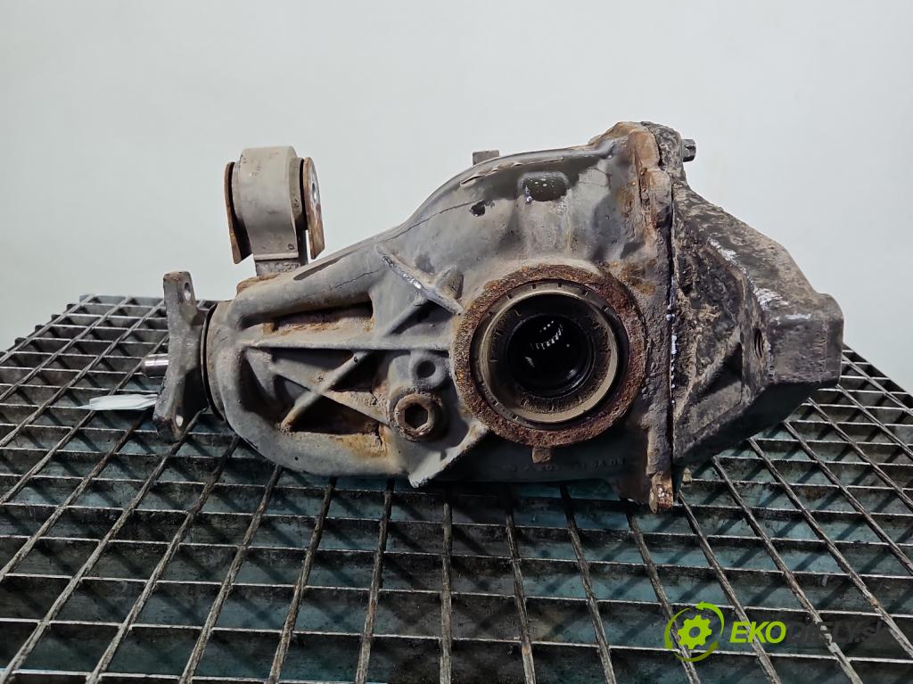 Mercedes C W204 2007-2014 2.2 CDI 136 HP manual 100 kW 2148 cm3 4- Most: zadní: 2043501714