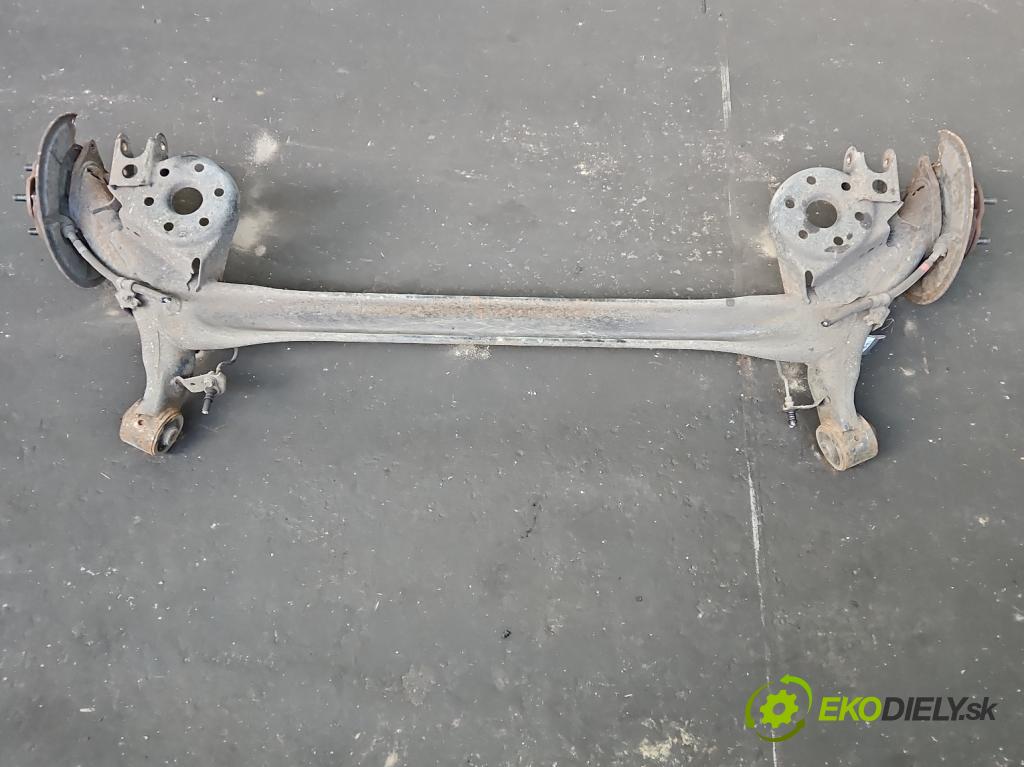 Toyota Verso 2009-2018 2.0 D4D 125 HP manual 92 kW 1998 cm3 5- zadna výstuha  (Výstuha zadná)