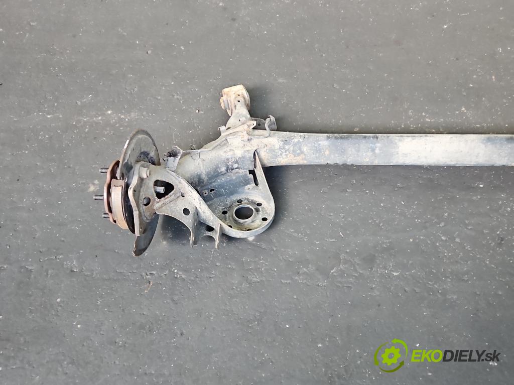 Toyota Verso 2009-2018 2.0 D4D 125 HP manual 92 kW 1998 cm3 5- zadna výstuha  (Výstuha zadná)
