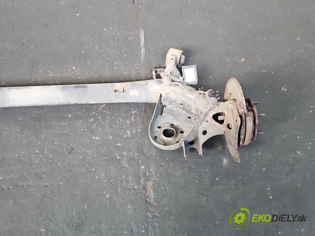 Toyota Verso 2009-2018 2.0 D4D 125 HP manual 92 kW 1998 cm3 5- zadna výstuha  (Výstuha zadná)