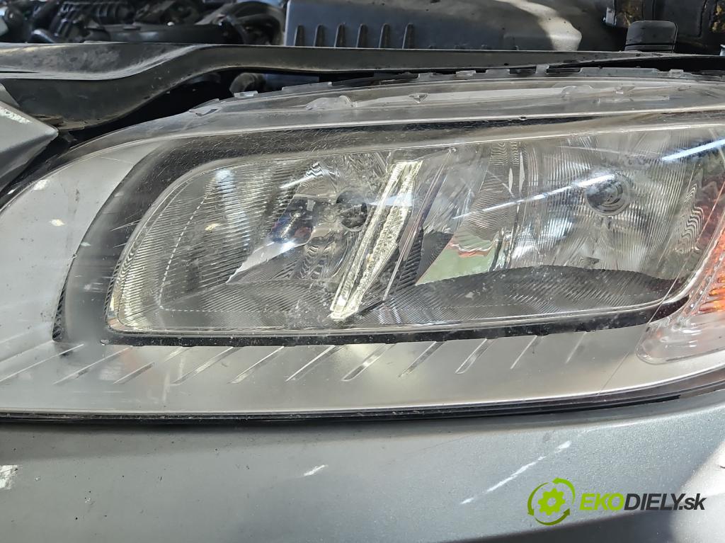 Volvo V70 III 2007-2016 2.0 D4 181KM manual 133 kW 1969 cm3 5- Reflektor: ľavý 31420019 (Kľučka dverí ostatné)