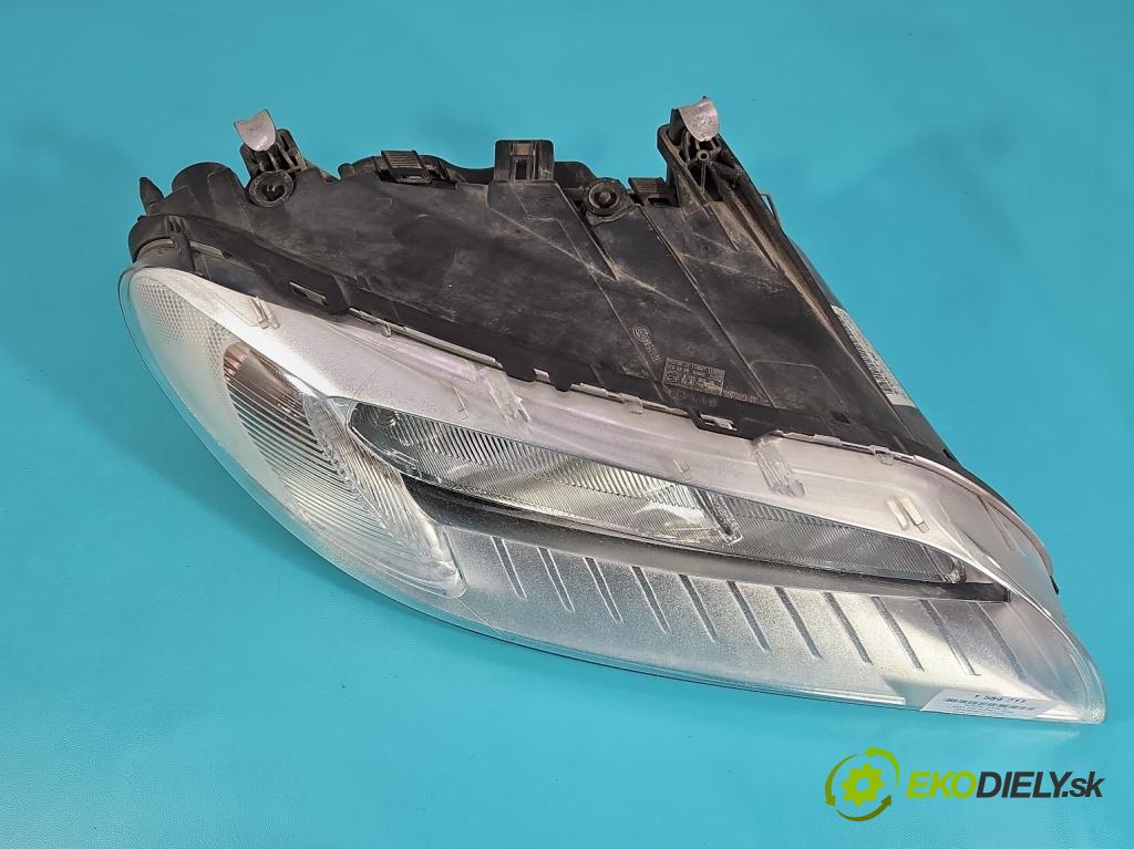 Volvo V70 III 2007-2016 2.0 D4 181KM manual 133 kW 1969 cm3 5- Reflektor: pravý 31420020 (Svetlo predné pravé)