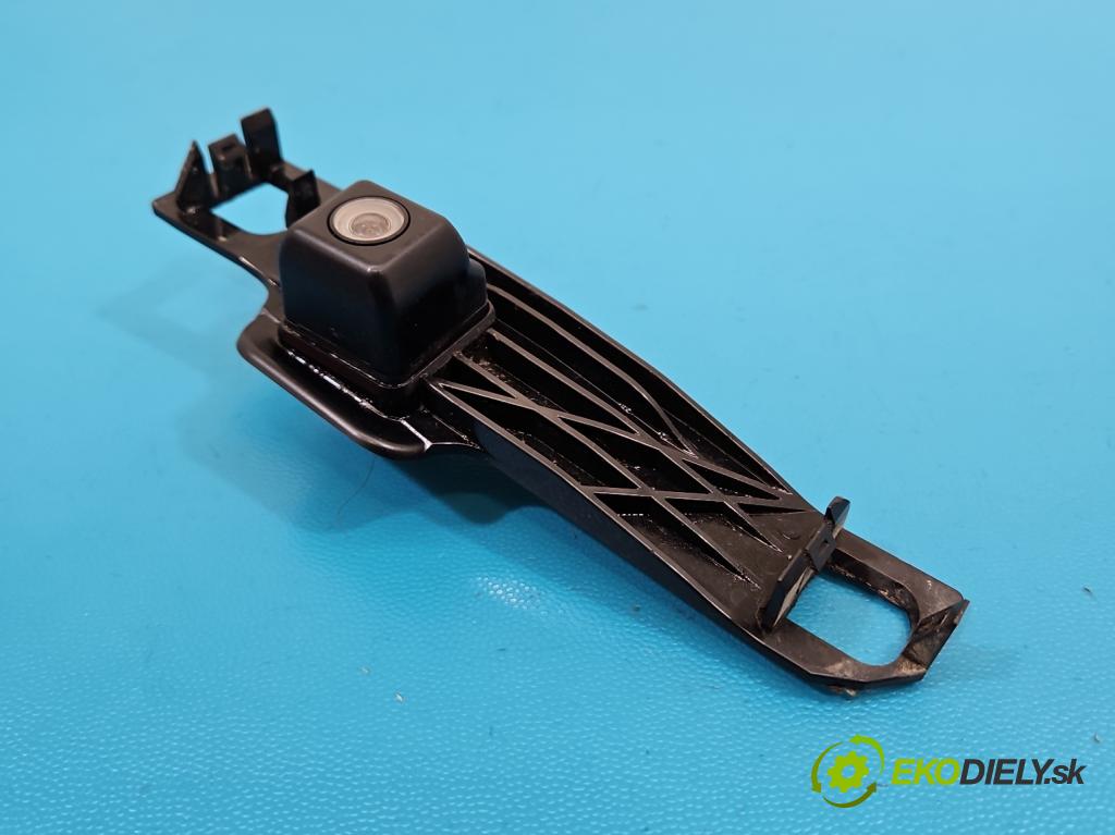 Toyota Verso 2009-2018 2.0 D4D 125 HP manual 92 kW 1998 cm3 5- Kamera cúvania 86790-64051