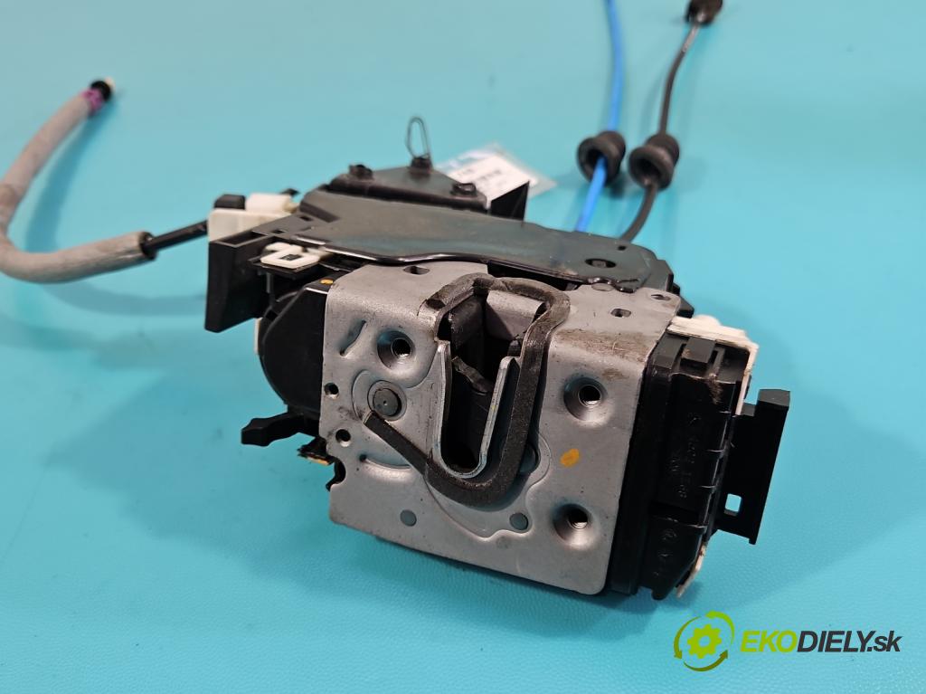 Mercedes C W204 2007-2014 2.2 CDI 136 HP manual 100 kW 2148 cm3 4- zámok zadné pravý
