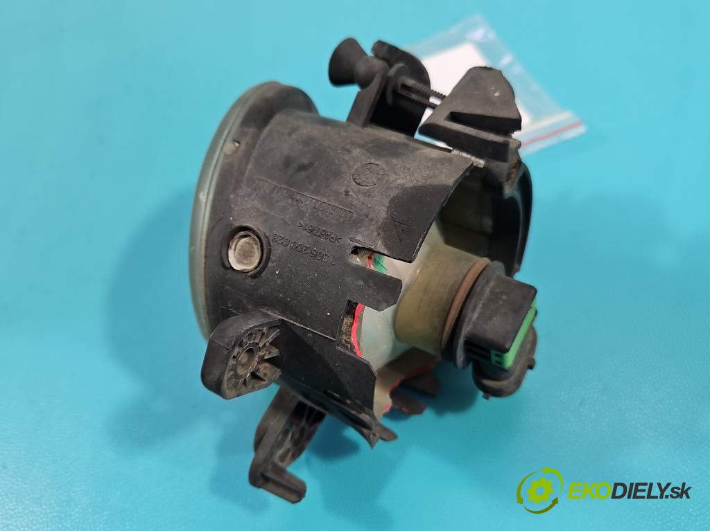 Mercedes C W204 2007-2014 2.2 CDI 136 HP manual 100 kW 2148 cm3 4- Halogen ľavý A2518200756 (Kľučka dverí ostatné)