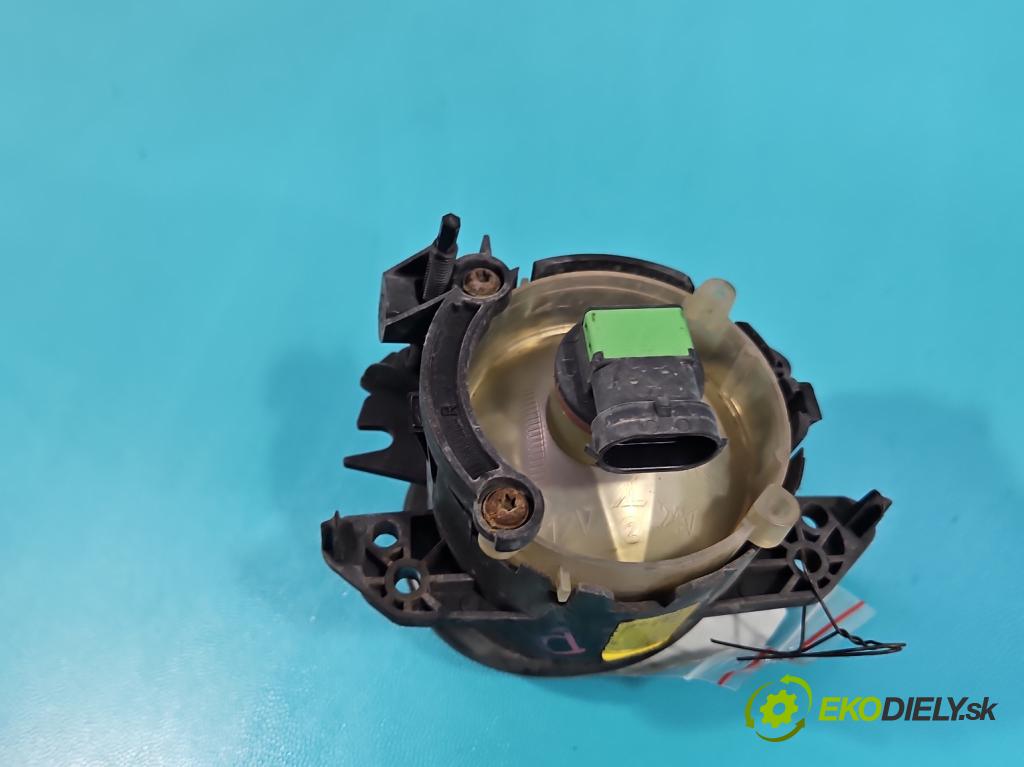 Mercedes C W204 2007-2014 2.2 CDI 136 HP manual 100 kW 2148 cm3 4- Halogen pravý 0305076002 (Kľučka dverí ostatné)