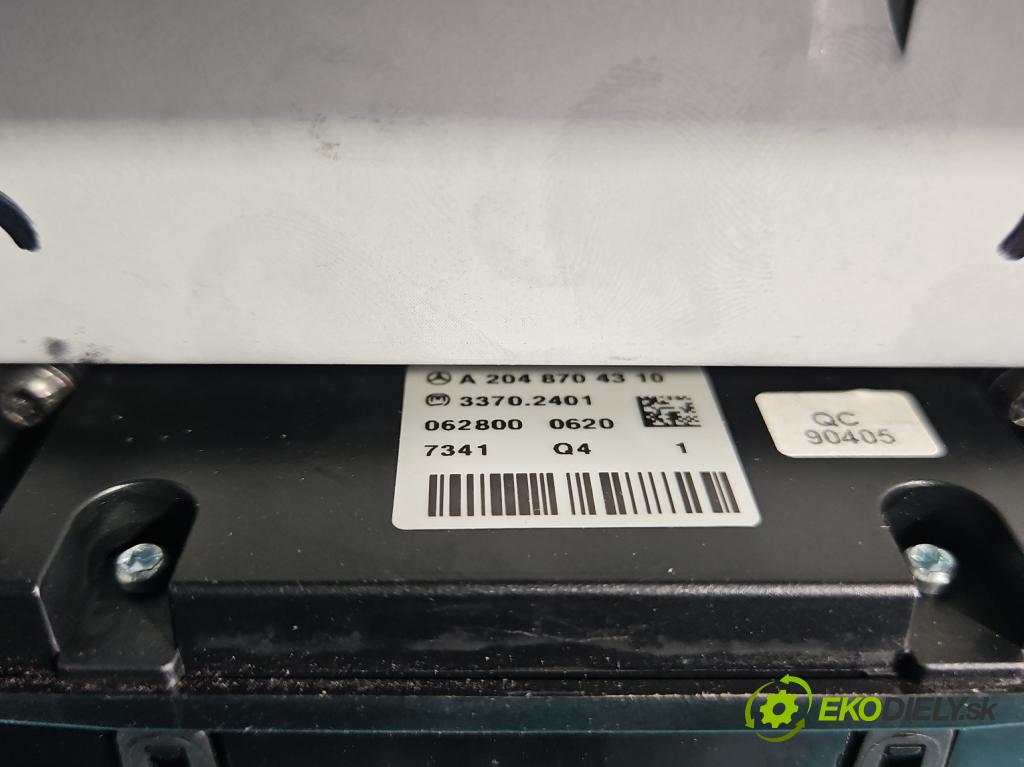 Mercedes C W204 2007-2014 2.2 CDI 136 HP manual 100 kW 2148 cm3 4- Radio originál A2048708990