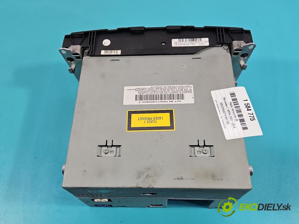 Mercedes C W204 2007-2014 2.2 CDI 136 HP manual 100 kW 2148 cm3 4- Radio originál A2048708990