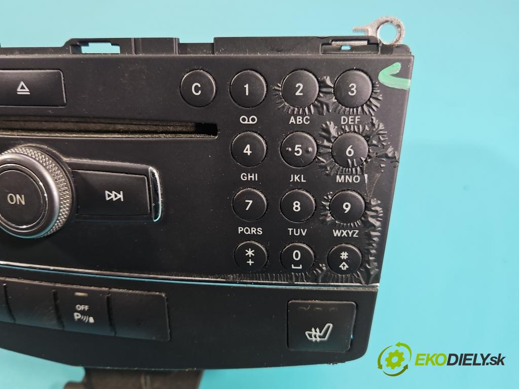Mercedes C W204 2007-2014 2.2 CDI 136 HP manual 100 kW 2148 cm3 4- Radio originál A2048708990